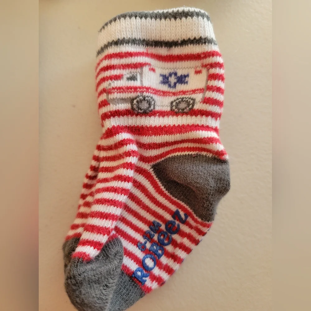 Robeez 12 pairs